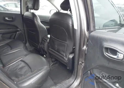 2021 Jeep Compass Limited 4X4 z USA, uszkodzony, nr VIN 3C4NJDCB2MT528462